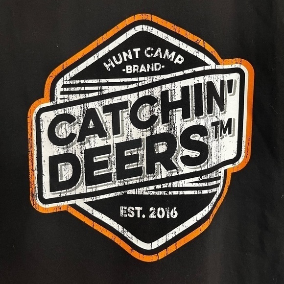 Catchin’ Deers Printed T shirt - Picture 2 of 5